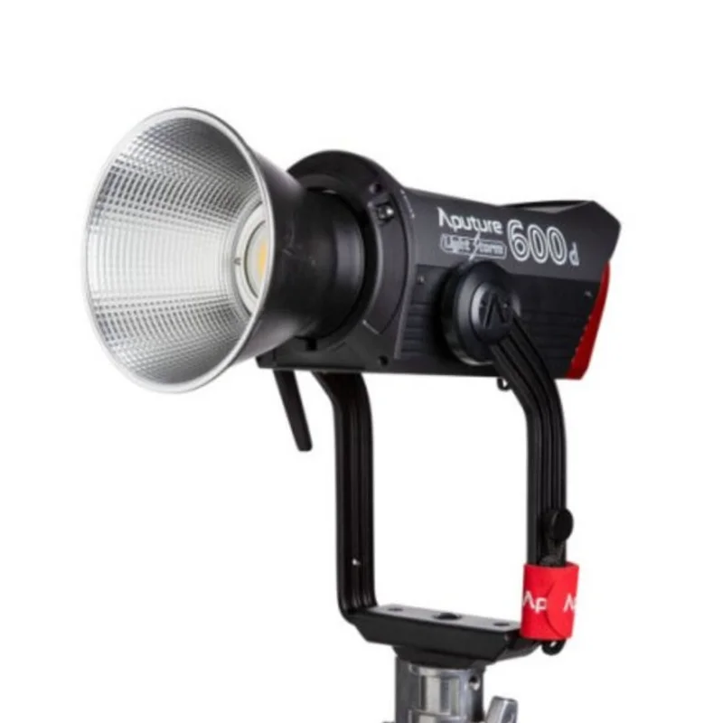 APUTURE 600D